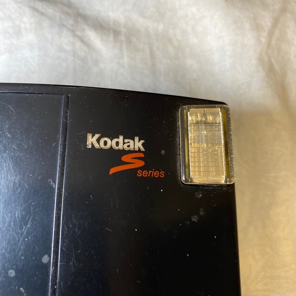 Kodak S500AF 35mm Autofocus Film Camera With Original Kodak Carrying Case - Picture 2 of 12